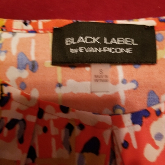 Summer top - Picture 4 of 4